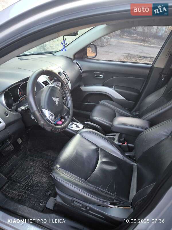 Позашляховик / Кросовер Mitsubishi Outlander 2008 в Полтаві фото 3 Позашляховик / Кросовер Mitsubishi Outlander 2008 в Полтаві
