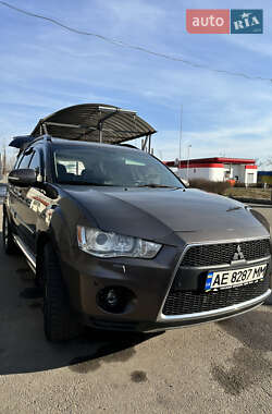 Mitsubishi Outlander 2011
