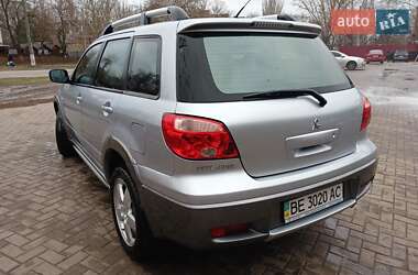 Позашляховик / Кросовер Mitsubishi Outlander 2005 в Миколаєві