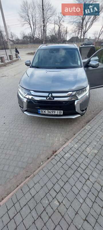 Mitsubishi Outlander 2017