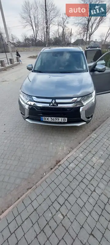 Mitsubishi Outlander 2017