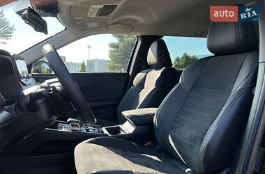 Внедорожник / Кроссовер Mitsubishi Outlander 2022 в 