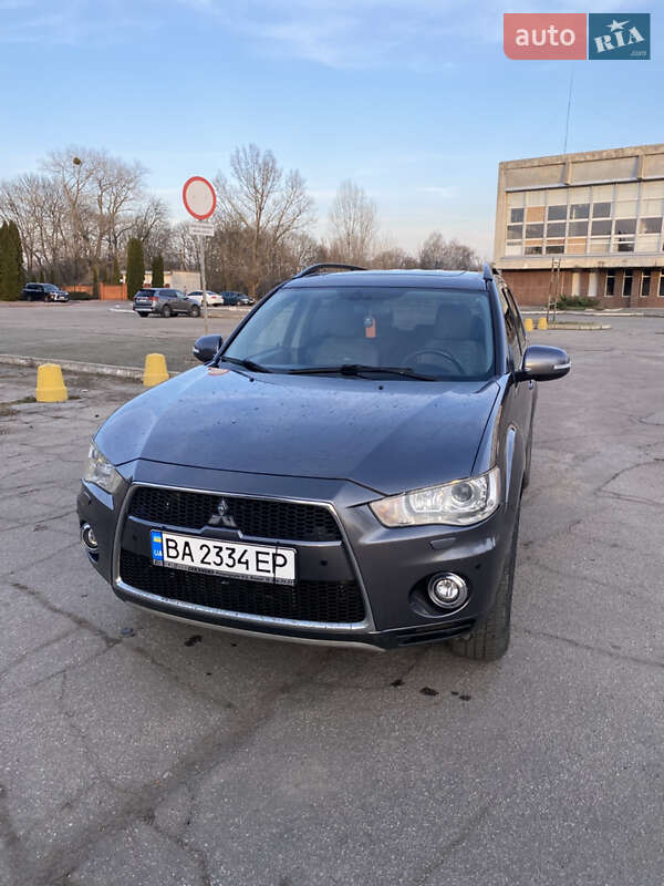 Позашляховик / Кросовер Mitsubishi Outlander 2011 в Кропивницькому