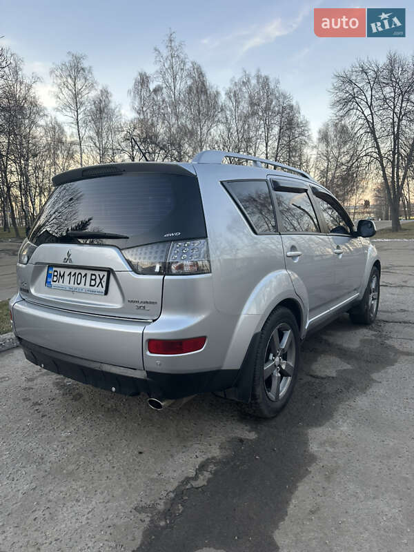 Позашляховик / Кросовер Mitsubishi Outlander 2008 в Сумах
