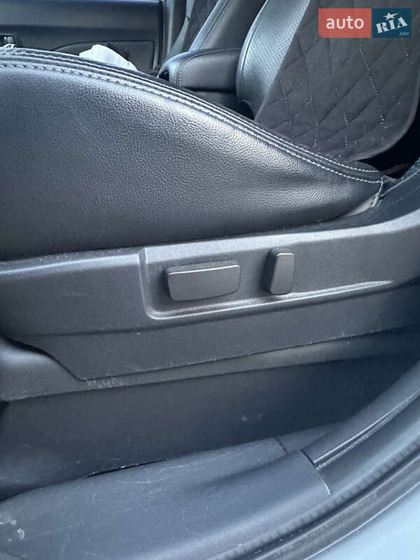 Позашляховик / Кросовер Mitsubishi Outlander 2008 в Сумах