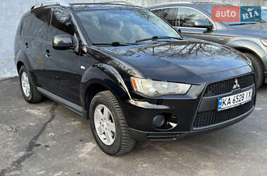 Позашляховик / Кросовер Mitsubishi Outlander 2010 в Києві