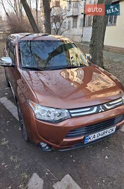 Mitsubishi Outlander 2013 Mitsubishi Outlander 2013