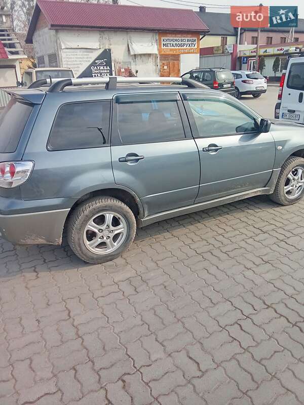 Внедорожник / Кроссовер Mitsubishi Outlander 2005 в Золочеве