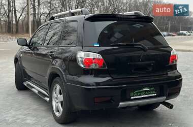 Позашляховик / Кросовер Mitsubishi Outlander 2006 в Києві