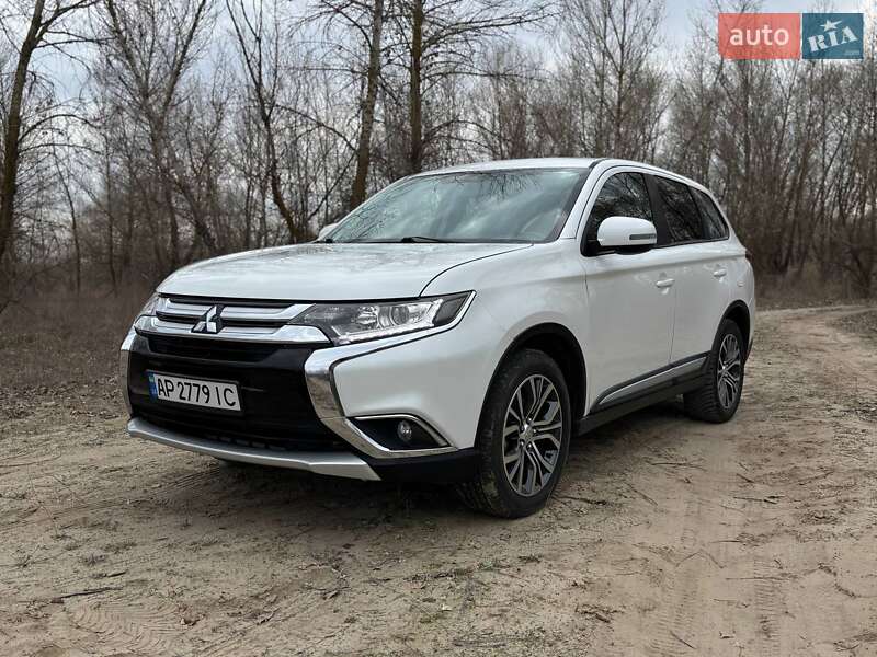 Mitsubishi Outlander 2017