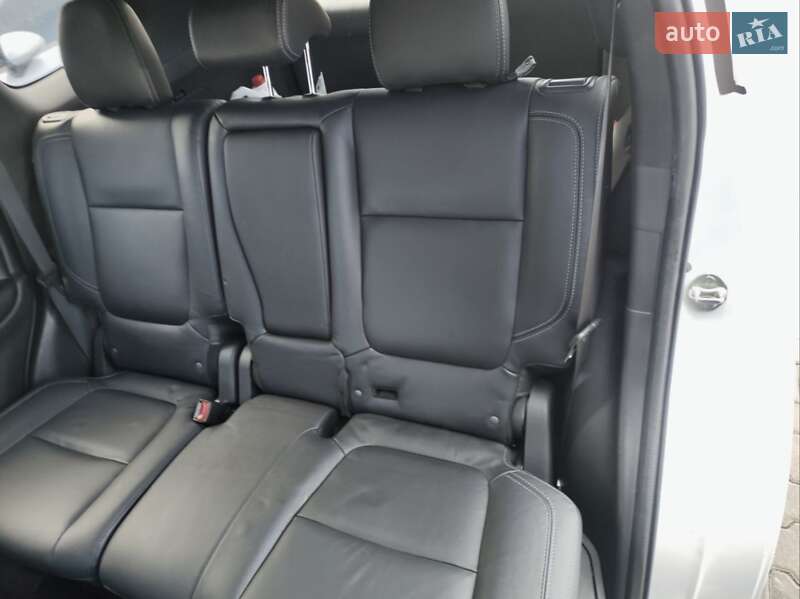 Позашляховик / Кросовер Mitsubishi Outlander 2019 в Києві