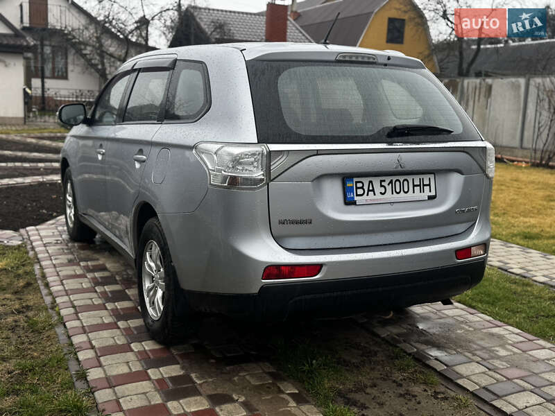 Позашляховик / Кросовер Mitsubishi Outlander 2014 в Олександрії
