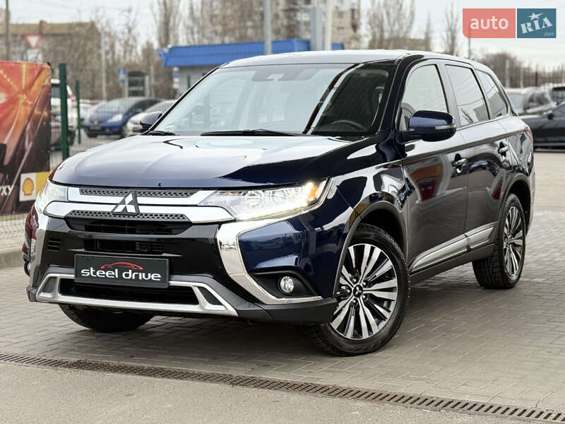Mitsubishi Outlander 2020