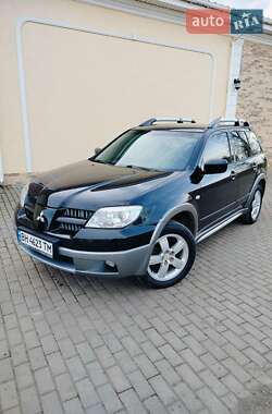 Позашляховик / Кросовер Mitsubishi Outlander 2005 в Одесі