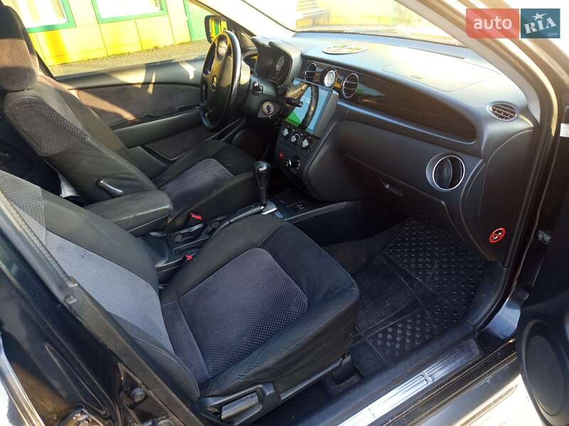 Внедорожник / Кроссовер Mitsubishi Outlander 2004 в Апостолово фото 7 Внедорожник / Кроссовер Mitsubishi Outlander 2004 в Апостолово