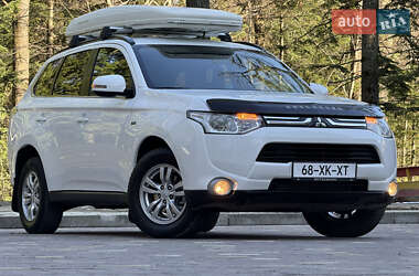 Mitsubishi Outlander 2013