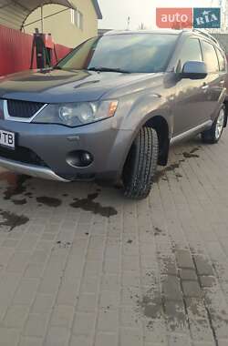 Позашляховик / Кросовер Mitsubishi Outlander 2008 в 