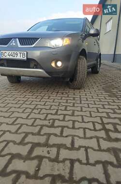 Позашляховик / Кросовер Mitsubishi Outlander 2008 в 