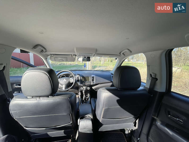 Внедорожник / Кроссовер Mitsubishi Outlander 2009 в Стрые