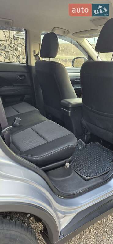Внедорожник / Кроссовер Mitsubishi Outlander 2015 в Белой Церкви фото 9 Внедорожник / Кроссовер Mitsubishi Outlander 2015 в Белой Церкви