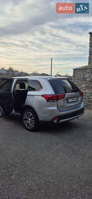 Внедорожник / Кроссовер Mitsubishi Outlander 2015 в Белой Церкви фото 20 Внедорожник / Кроссовер Mitsubishi Outlander 2015 в Белой Церкви