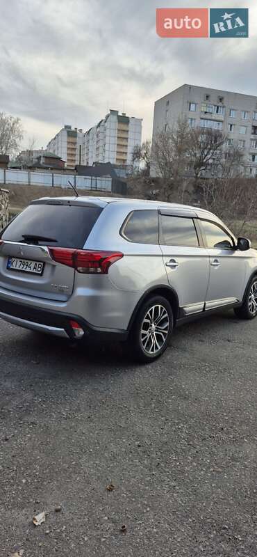 Внедорожник / Кроссовер Mitsubishi Outlander 2015 в Белой Церкви фото 24 Внедорожник / Кроссовер Mitsubishi Outlander 2015 в Белой Церкви