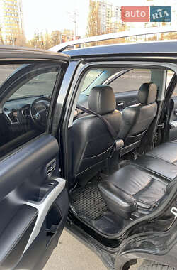 Внедорожник / Кроссовер Mitsubishi Outlander 2008 в 