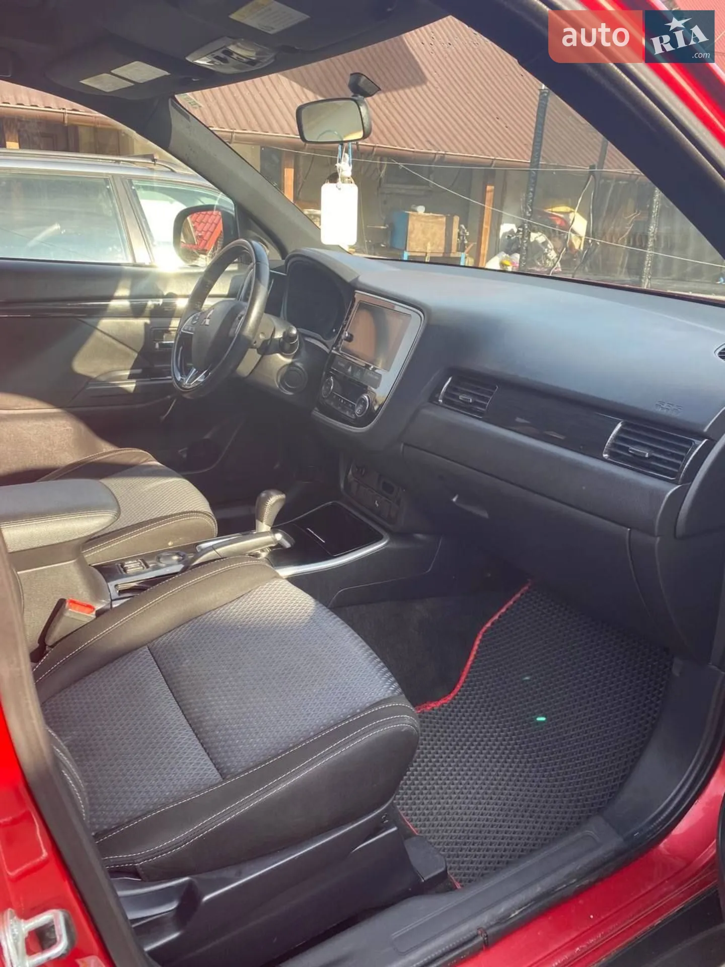 2017 Mitsubishi Outlander - мініатюра 20
