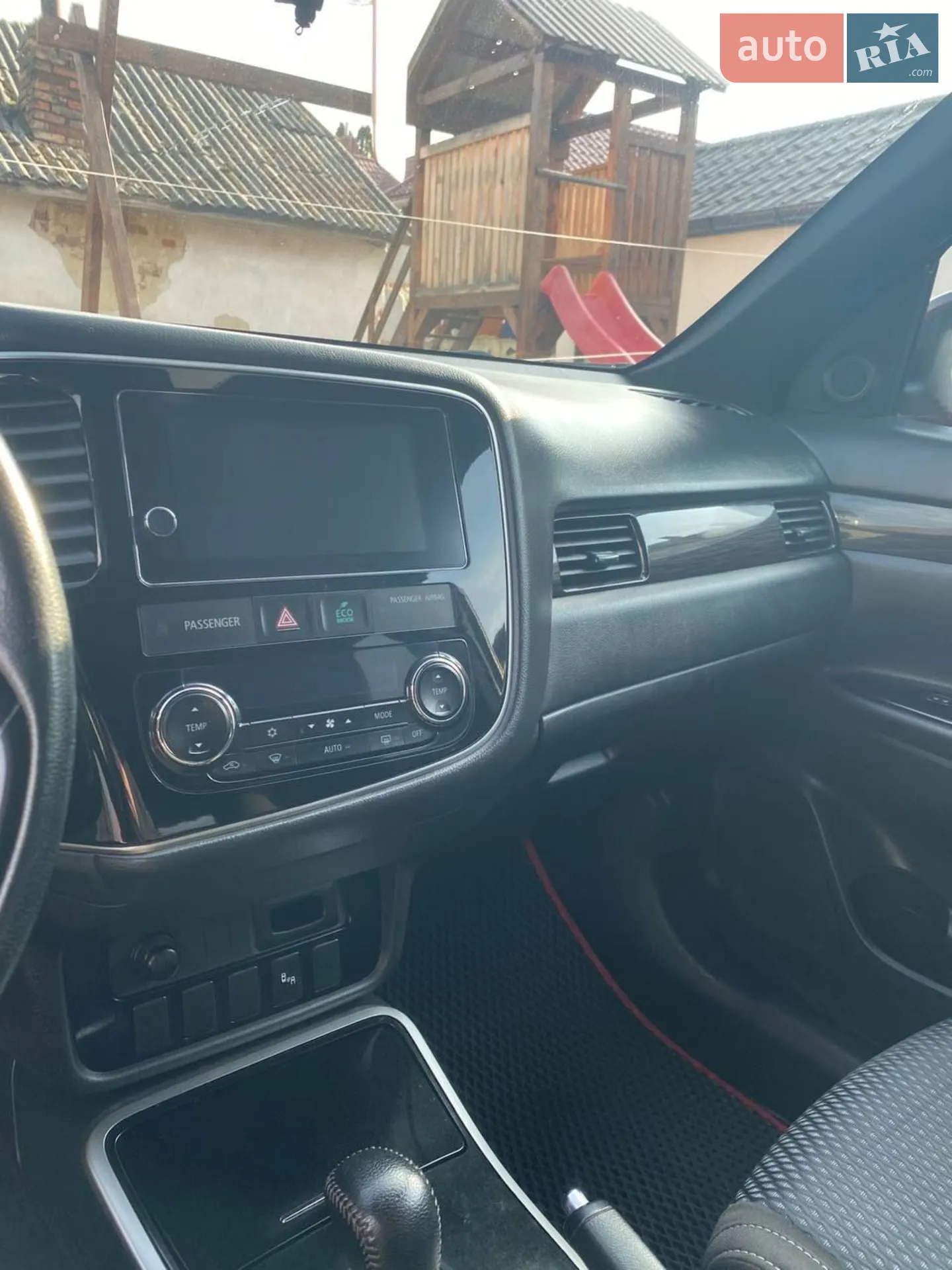 2017 Mitsubishi Outlander - мініатюра 32