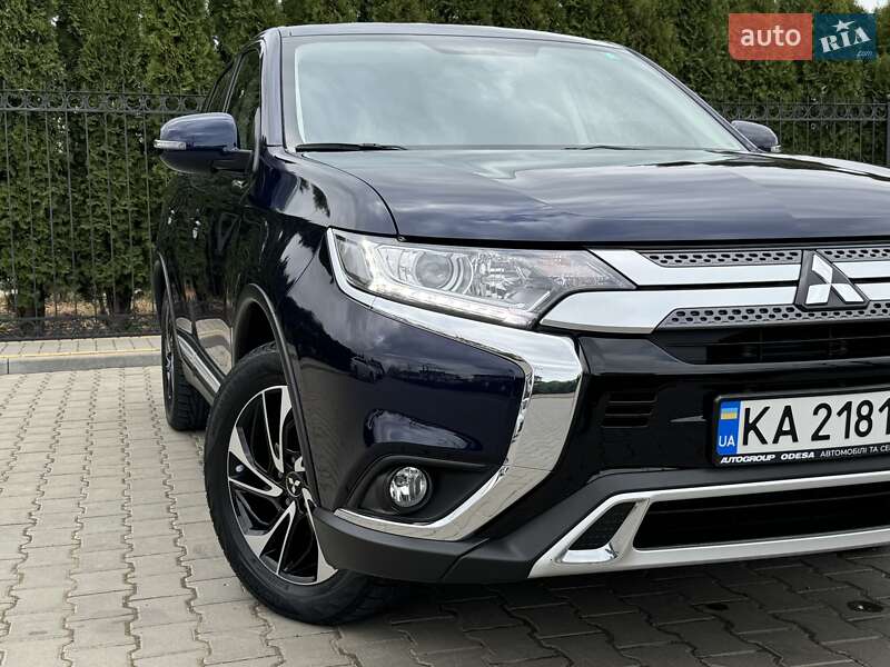 Позашляховик / Кросовер Mitsubishi Outlander 2021 в Одесі