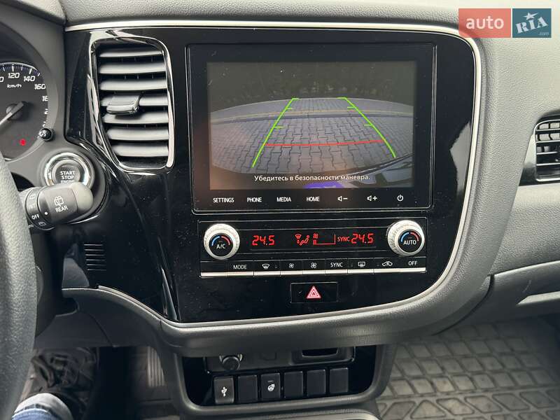 Позашляховик / Кросовер Mitsubishi Outlander 2021 в Одесі