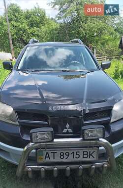 Позашляховик / Кросовер Mitsubishi Outlander 2003 в Верховині