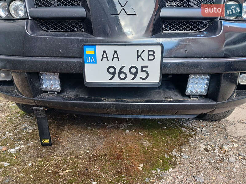 Позашляховик / Кросовер Mitsubishi Outlander 2004 в Білій Церкві