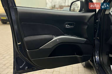 Внедорожник / Кроссовер Mitsubishi Outlander 2007 в 