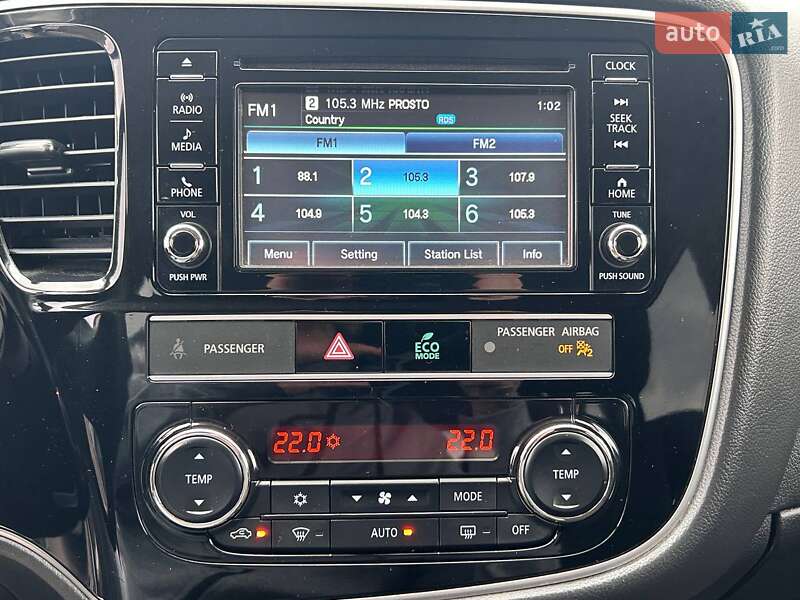 Позашляховик / Кросовер Mitsubishi Outlander 2018 в Одесі