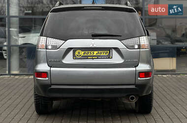 Позашляховик / Кросовер Mitsubishi Outlander 2013 в 