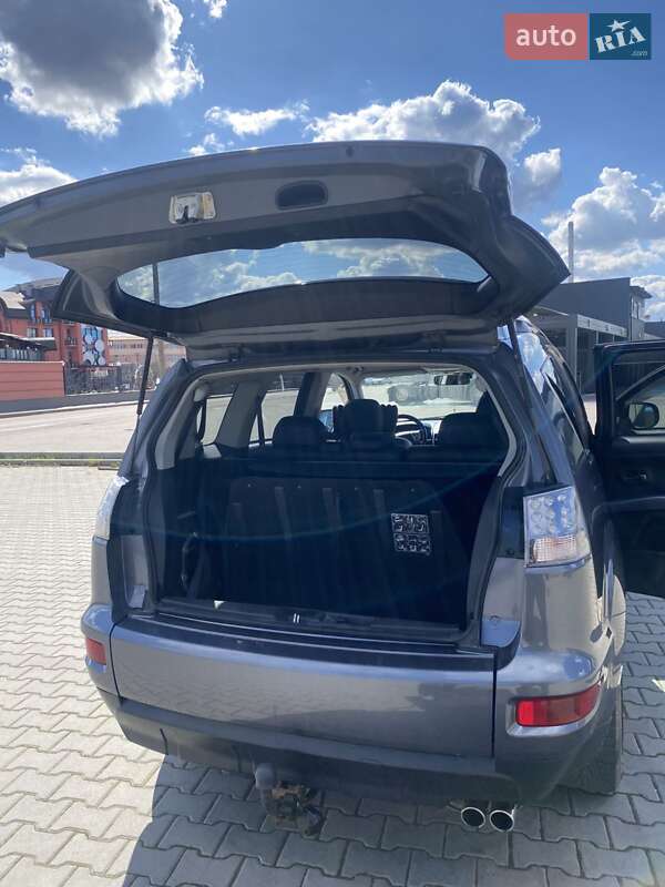 Позашляховик / Кросовер Mitsubishi Outlander 2010 в Дрогобичі