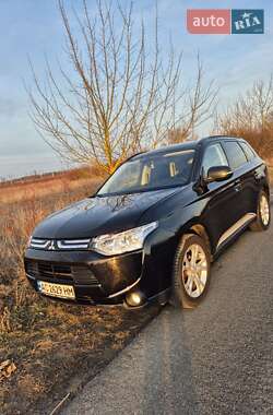 Mitsubishi Outlander 2012