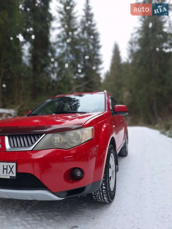 Позашляховик / Кросовер Mitsubishi Outlander 2007 в Києві