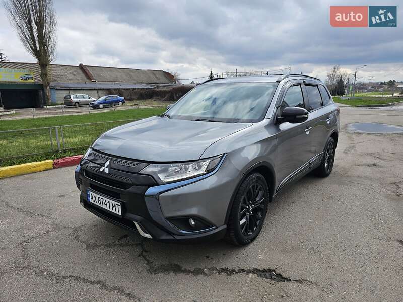 Внедорожник / Кроссовер Mitsubishi Outlander 2018 в Харькове