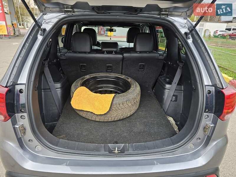 Внедорожник / Кроссовер Mitsubishi Outlander 2018 в Харькове