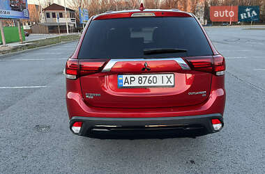Внедорожник / Кроссовер Mitsubishi Outlander 2019 в 