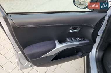 Позашляховик / Кросовер Mitsubishi Outlander 2011 в 