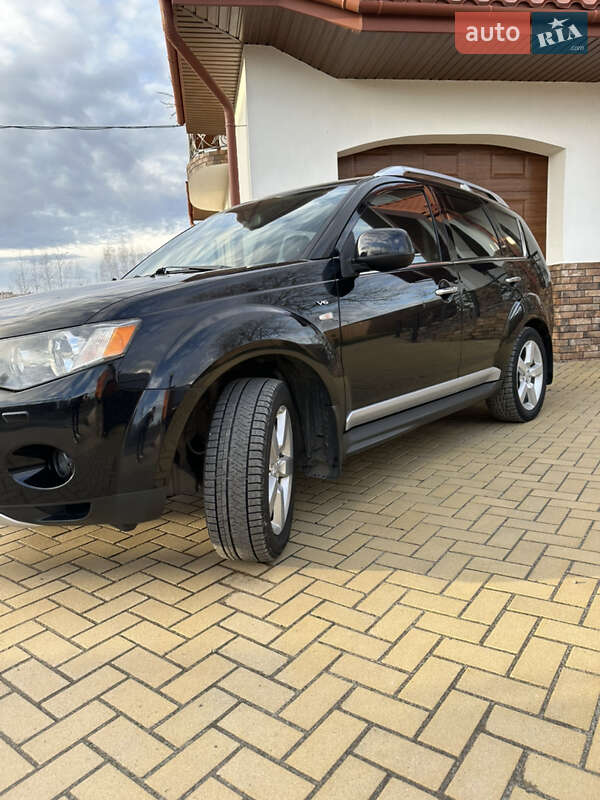 Внедорожник / Кроссовер Mitsubishi Outlander 2009 в Староконстантинове