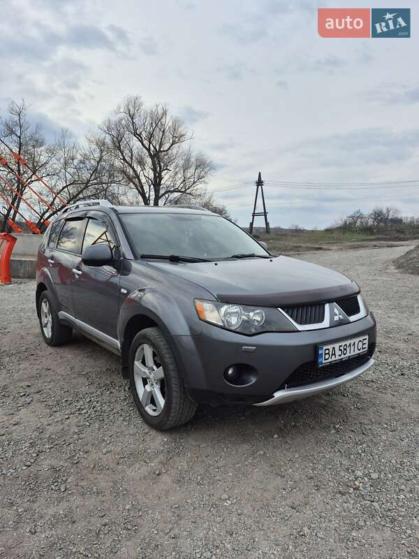 Позашляховик / Кросовер Mitsubishi Outlander 2008 в Олександрії