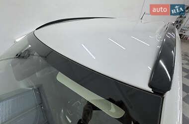 Позашляховик / Кросовер Mitsubishi Outlander 2014 в 
