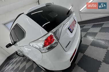Позашляховик / Кросовер Mitsubishi Outlander 2014 в 