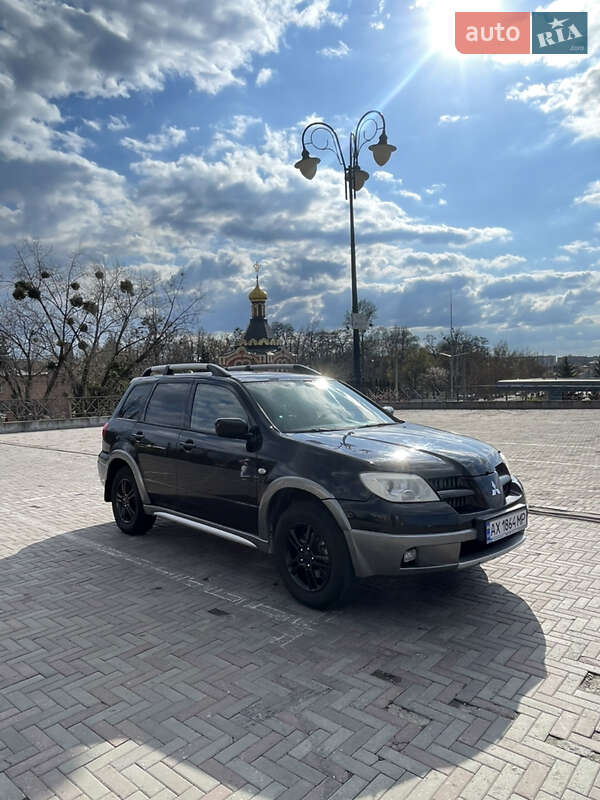 Mitsubishi Outlander 2005