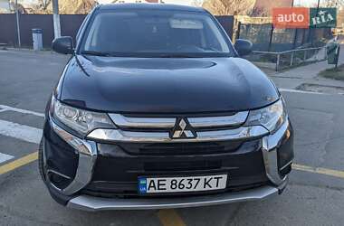 Mitsubishi Outlander 2016