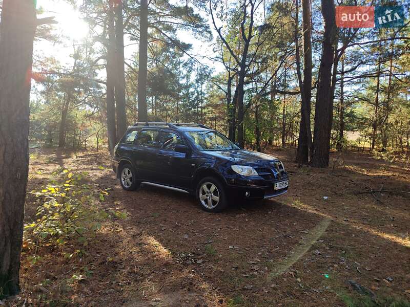 Внедорожник / Кроссовер Mitsubishi Outlander 2007 в 